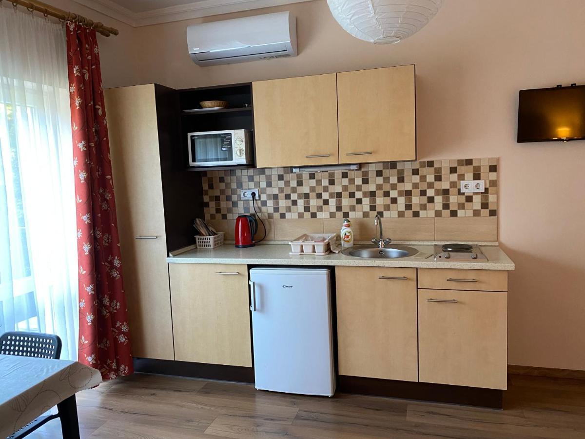 ハイデゥソボスローMagyar Apartman Iii.アパートメント エクステリア 写真