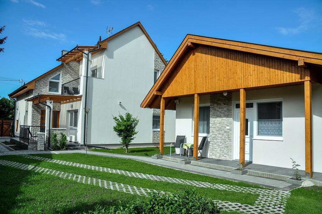ハイデゥソボスローMagyar Apartman Iii.アパートメント エクステリア 写真