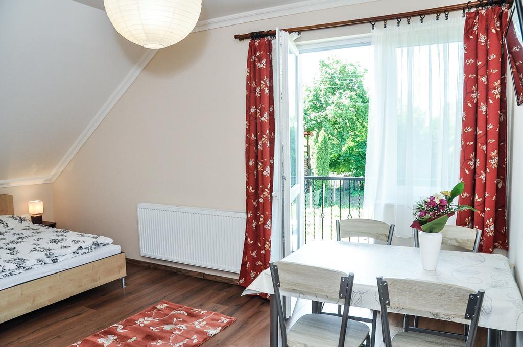 ハイデゥソボスローMagyar Apartman Iii.アパートメント エクステリア 写真