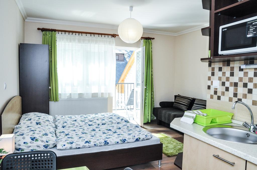ハイデゥソボスローMagyar Apartman Iii.アパートメント エクステリア 写真
